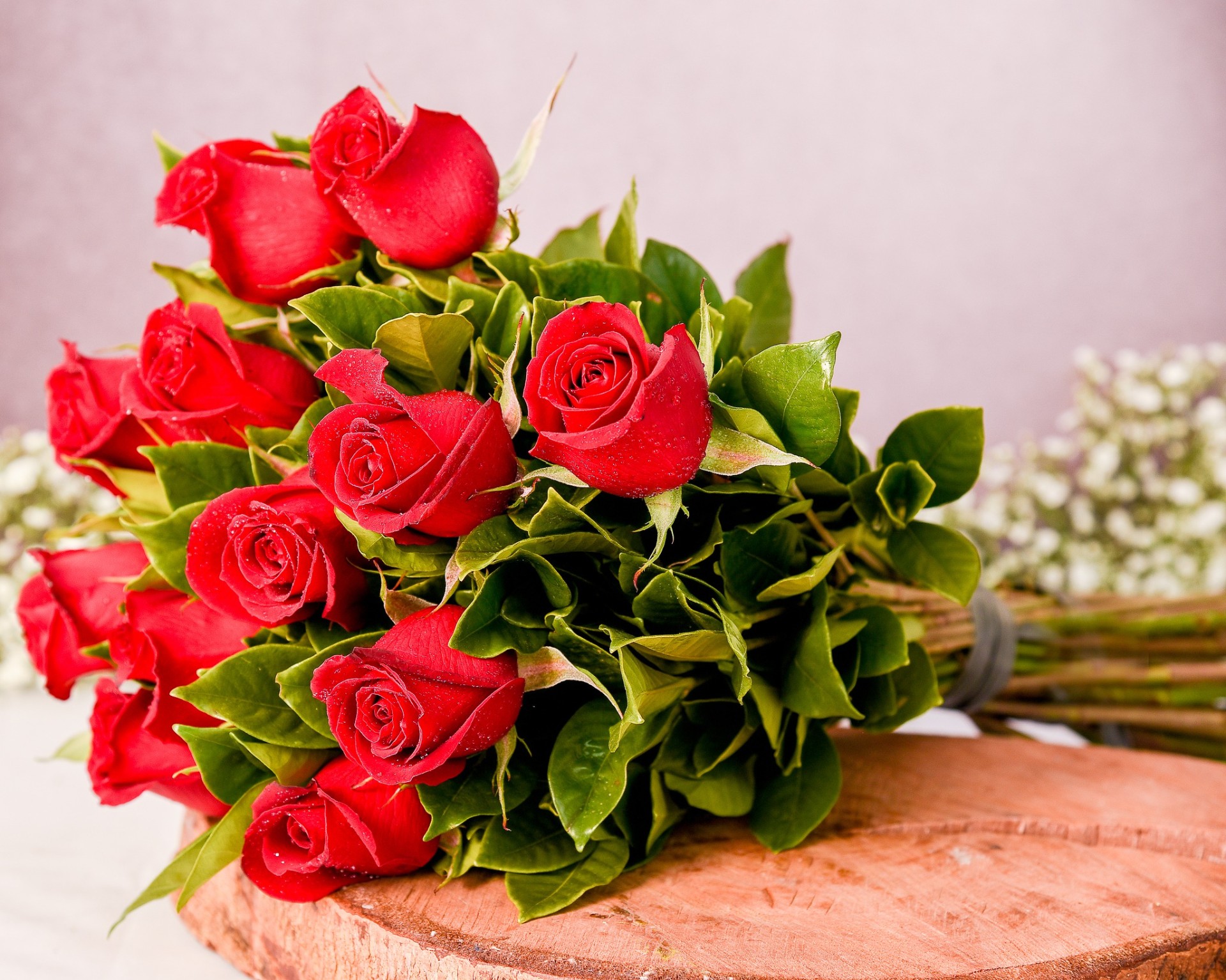 Buquê Romance Supremo — presente Dia dos Namorados, cesta romântica, flores para presente